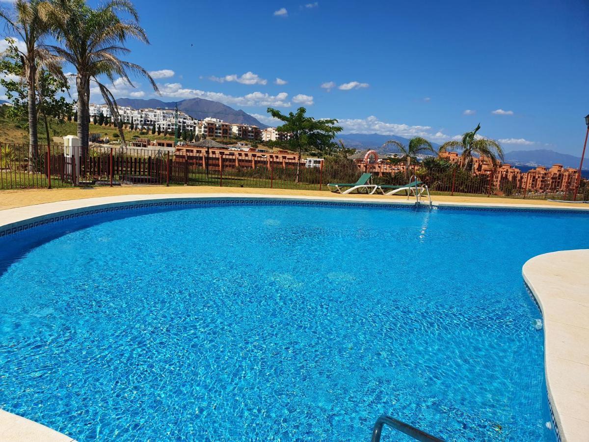 Seaview A Spectacular 3 Bed 3 Bathroom Penthouse Manilva Exterior photo