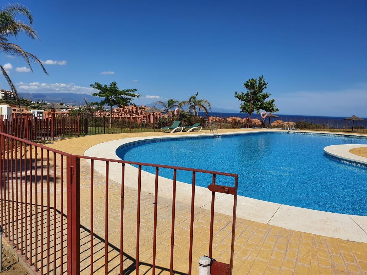 Seaview A Spectacular 3 Bed 3 Bathroom Penthouse Manilva Exterior photo