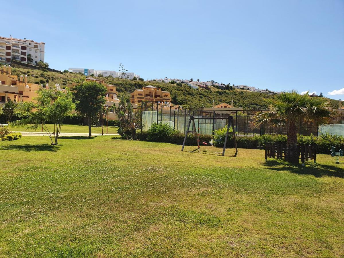 Seaview A Spectacular 3 Bed 3 Bathroom Penthouse Manilva Exterior photo